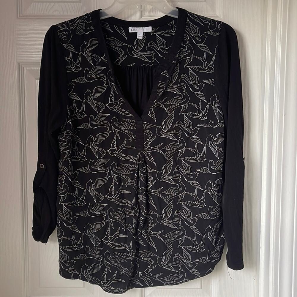 DR2 sparrow flash art blouse